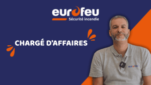 Visage de la flamme chargé d'affaires